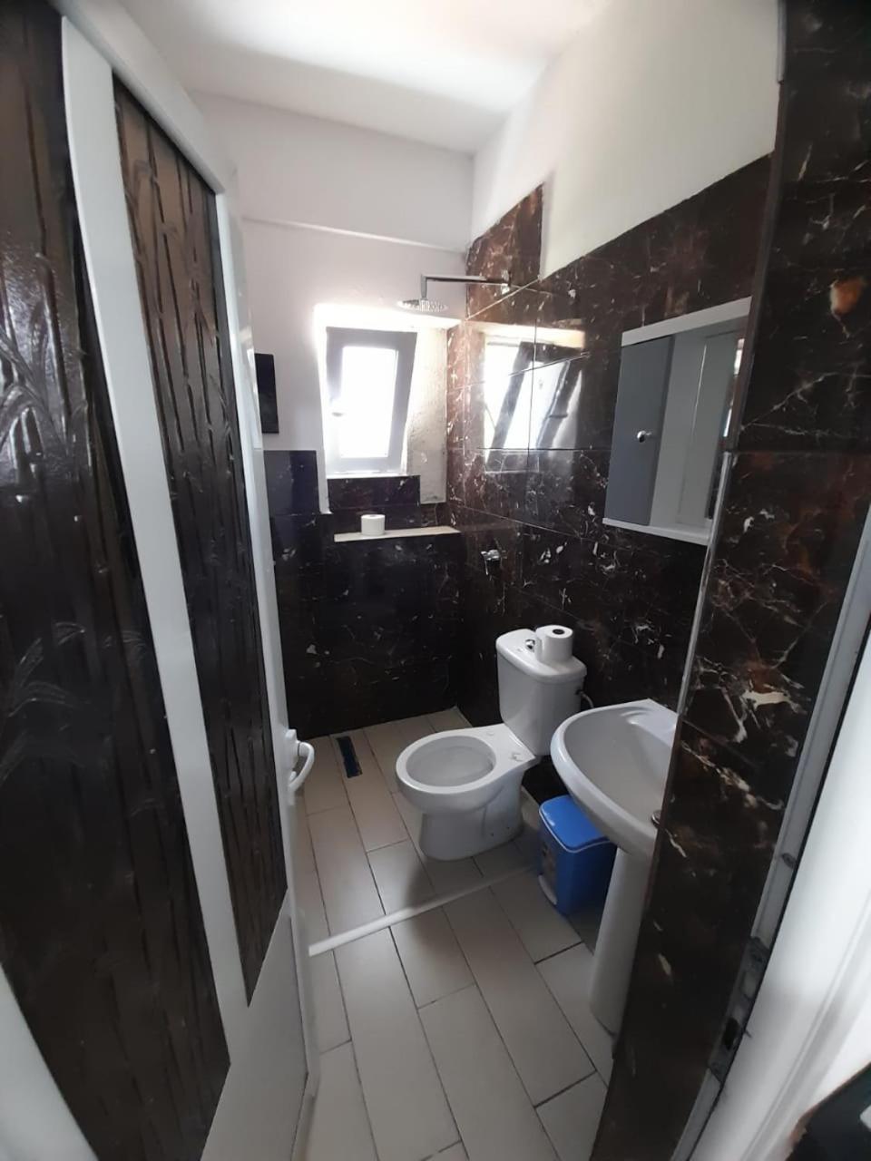 Rey Garden Villa Vlorë Quarto foto