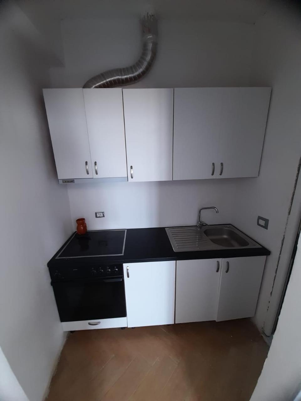 Rey Garden Villa Vlorë Quarto foto